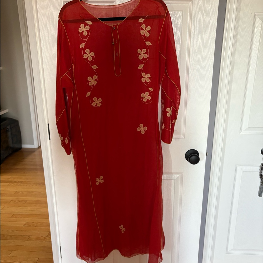 Elegant Red Floral Embroidered Long Sleeve Dress
